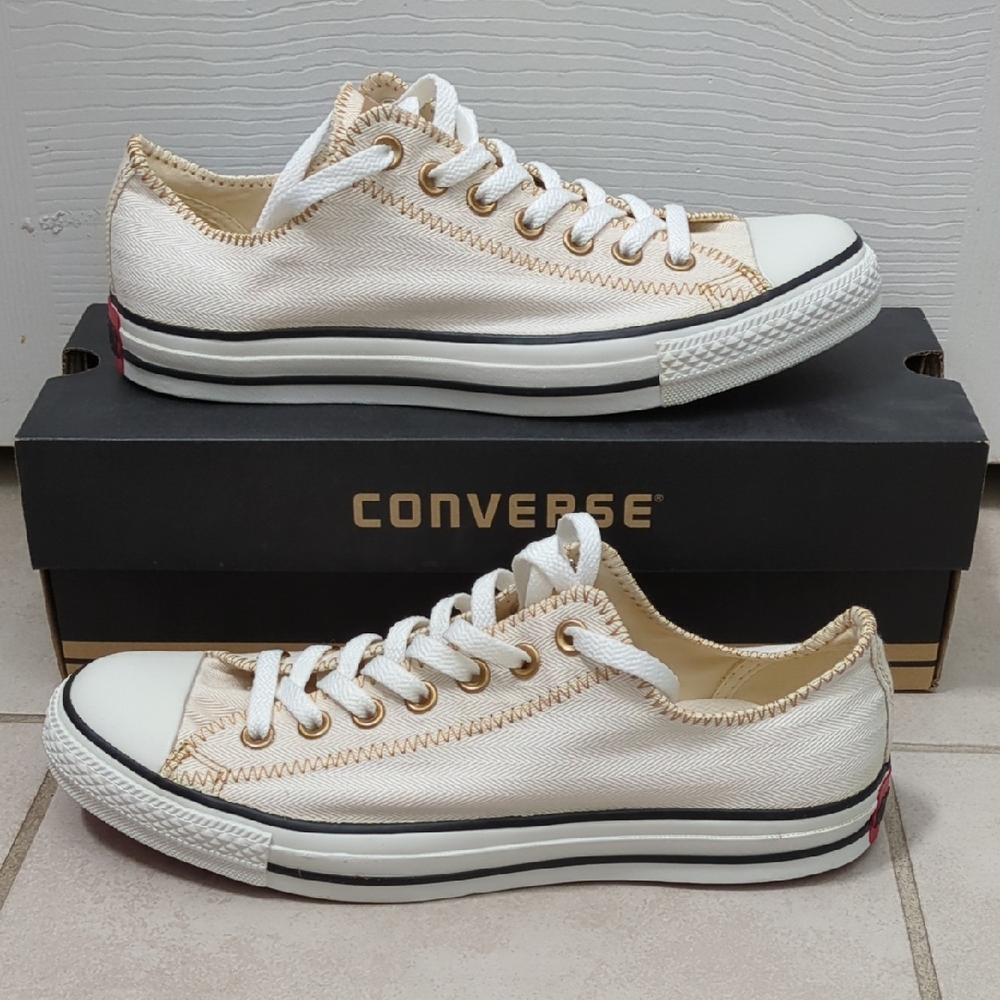 New! Converse All Star Gold And Cream Or Tan Low-Top Chuck Taylor Sneakers